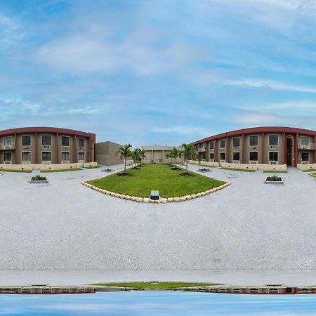 Oyo Hotel Orlando Airport Ngoại thất bức ảnh