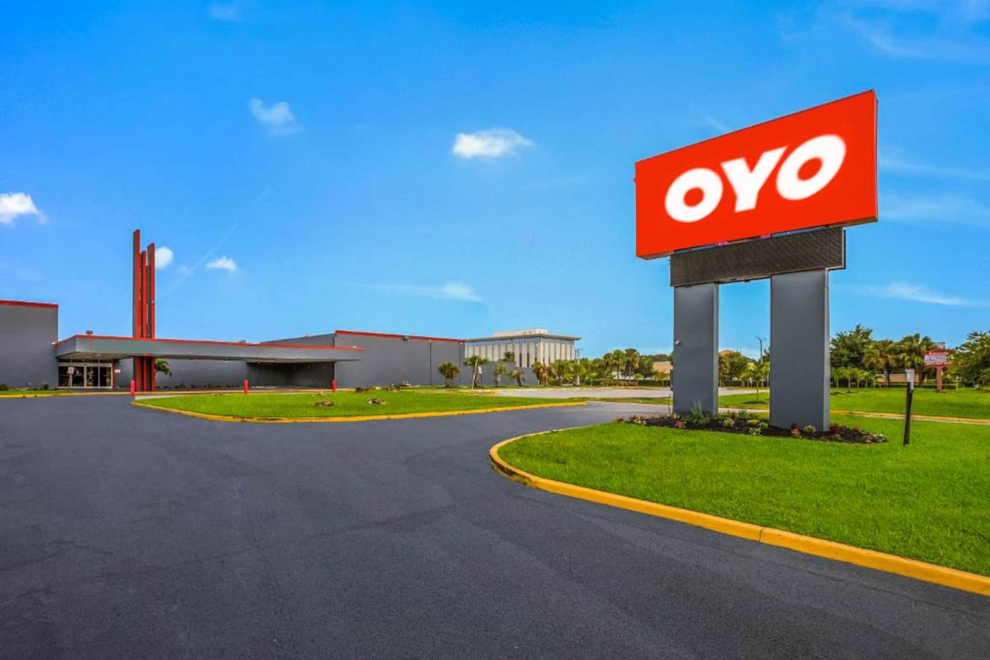 Oyo Hotel Orlando Airport Ngoại thất bức ảnh