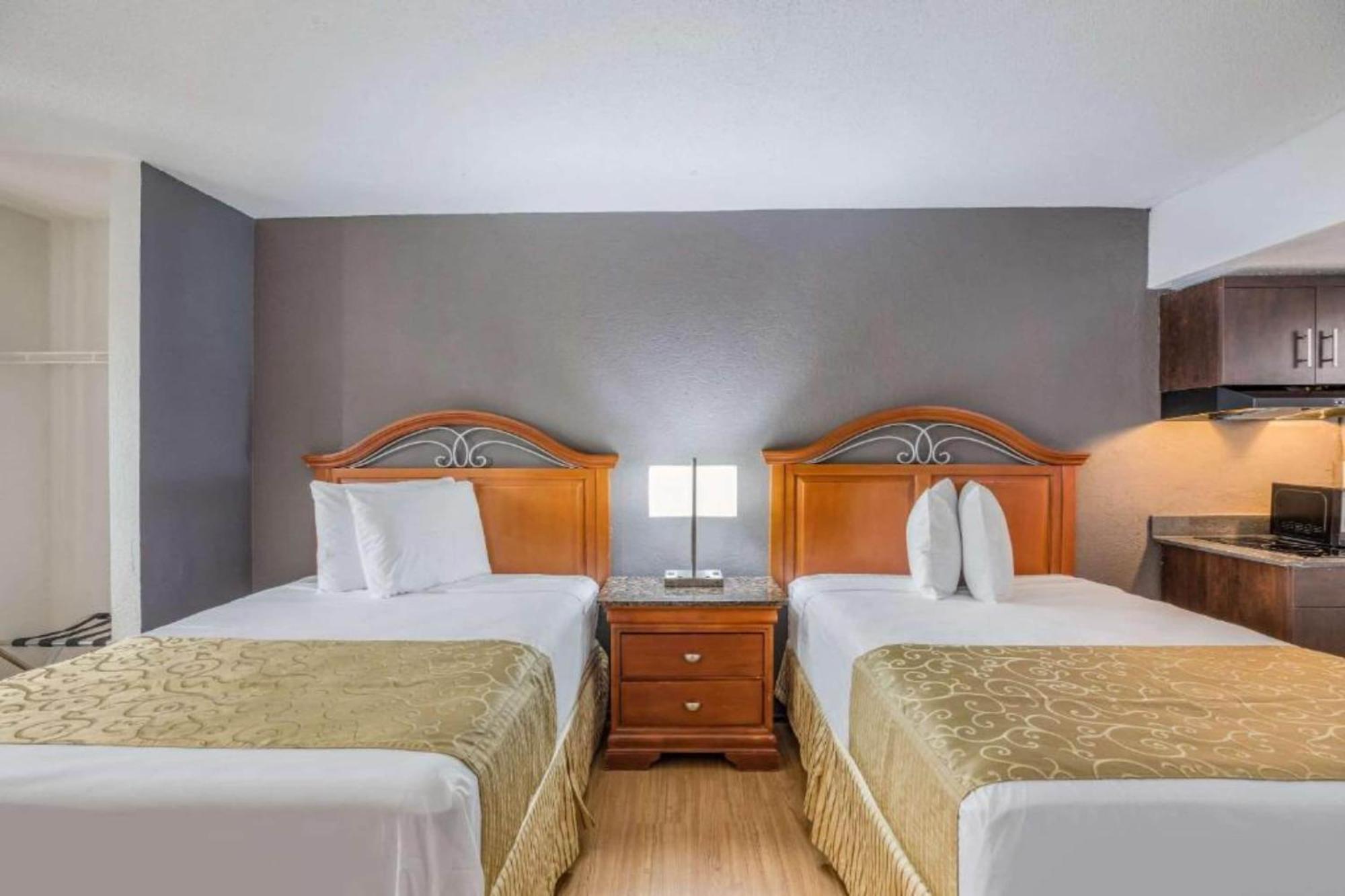 Oyo Hotel Orlando Airport Ngoại thất bức ảnh