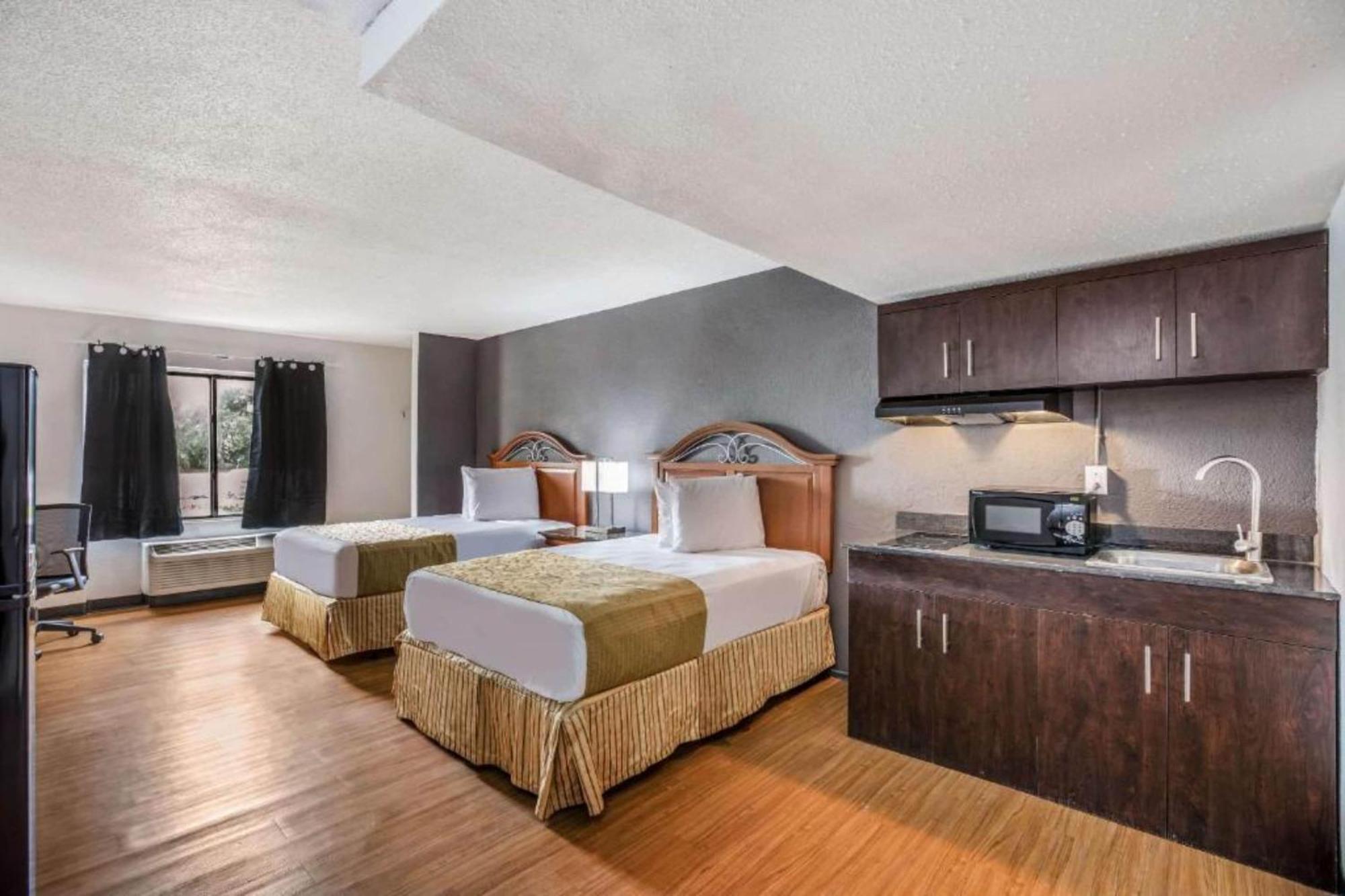 Oyo Hotel Orlando Airport Ngoại thất bức ảnh