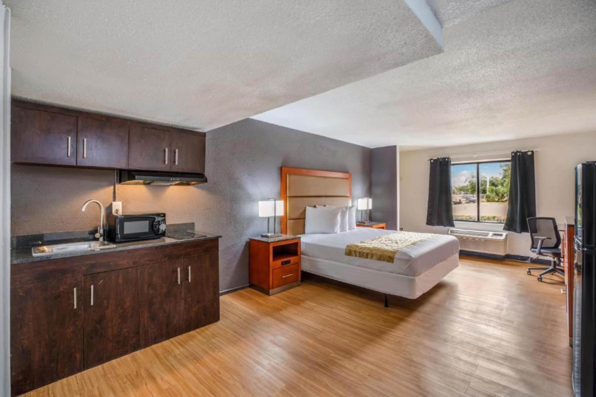 Oyo Hotel Orlando Airport Ngoại thất bức ảnh